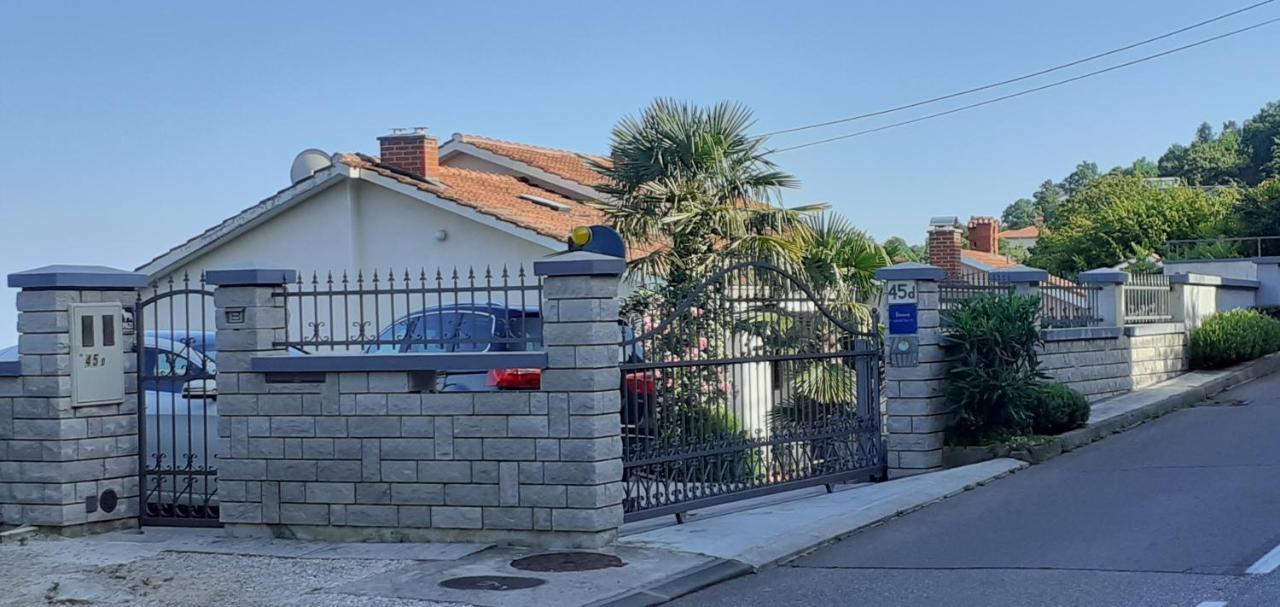 Villa Suzy-Apartments Suzana Lovran Buitenkant foto
