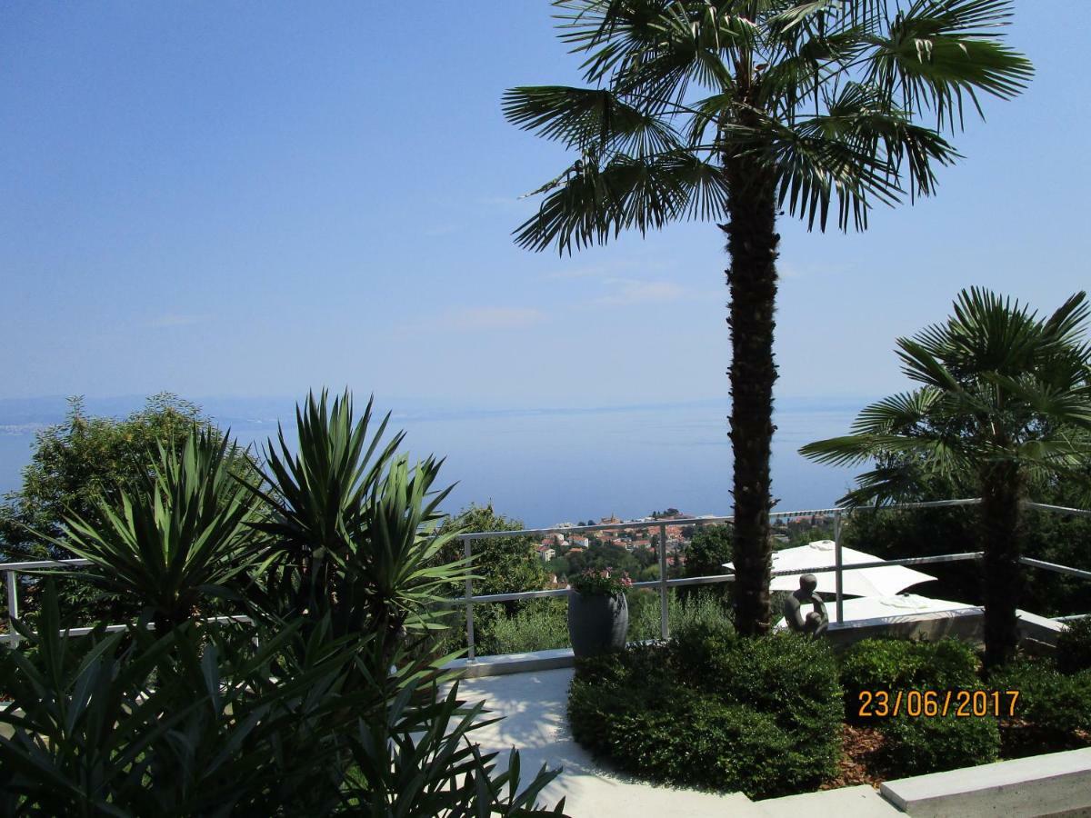 Villa Suzy-Apartments Suzana Lovran Buitenkant foto